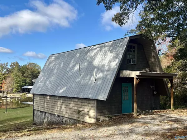 955 County Road 745, Cedar Bluff, AL 35959