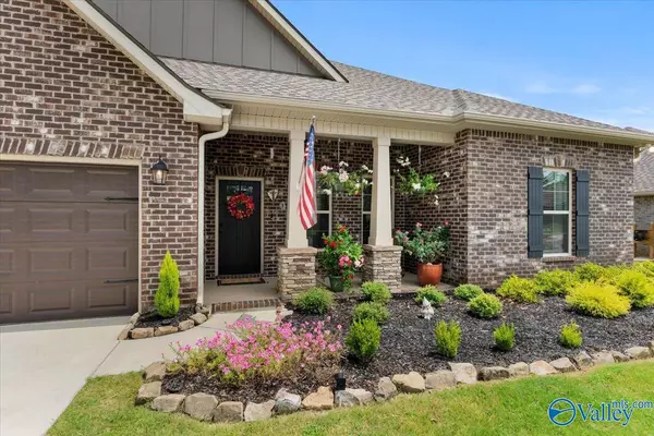 Gurley, AL 35748,7137 Hickory Cove Way