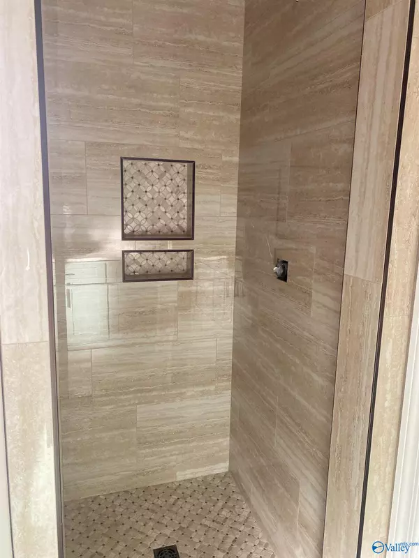 Athens, AL 35611,15111 Evans Road