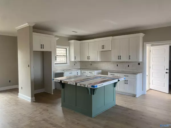 Athens, AL 35611,15111 Evans Road