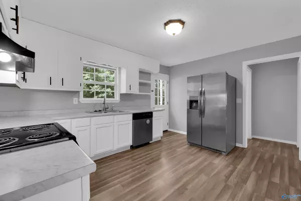 Henagar, AL 35978,205 Rainbow Avenue