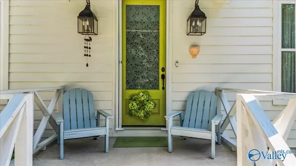 Guntersville, AL 35976,2012 Stevenson Street