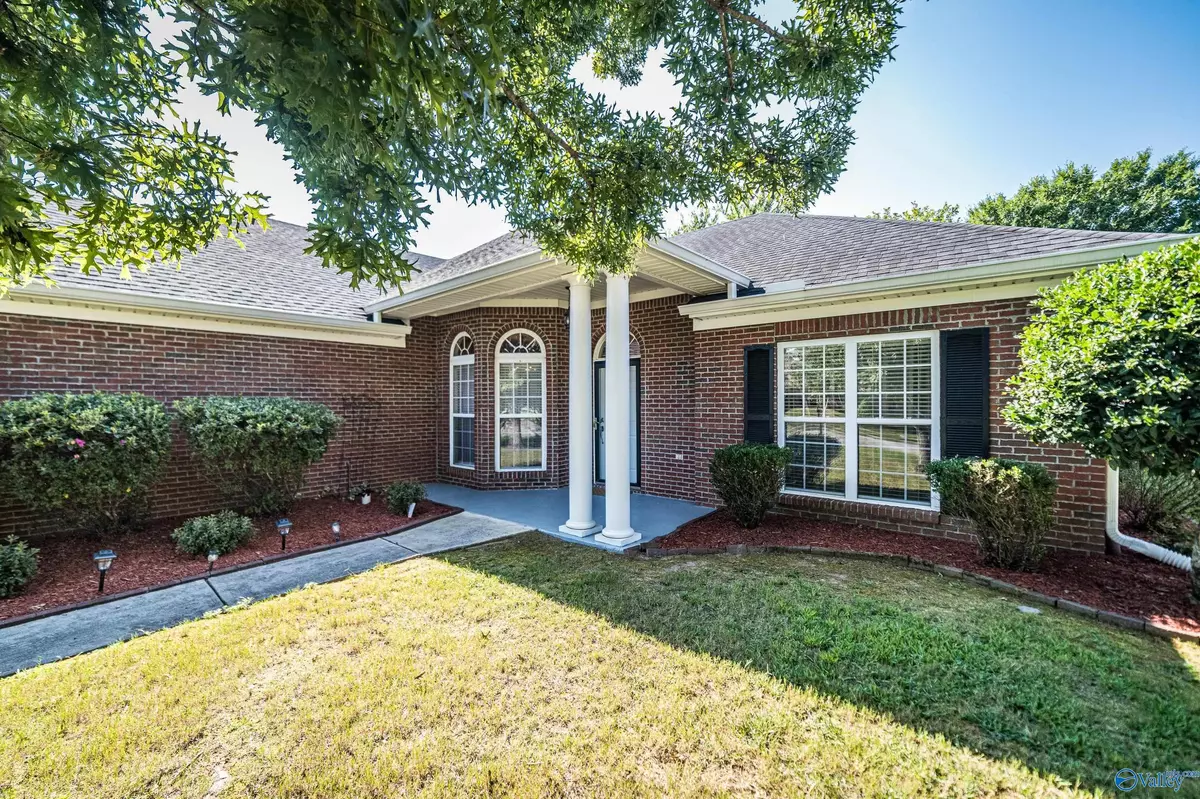 Owens Cross Roads, AL 35763,5014 Liberty Park Circle