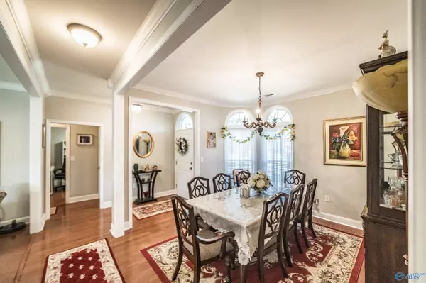 Owens Cross Roads, AL 35763,5014 Liberty Park Circle