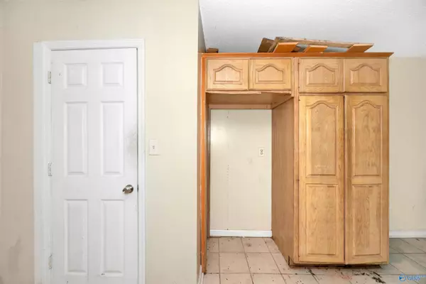 Huntsville, AL 35810,3801 Valleydale Road