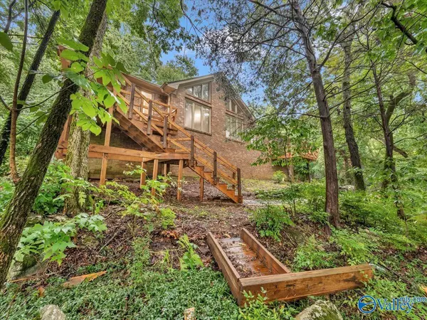 7811 Smoke Rise Road SE, Huntsville, AL 35802