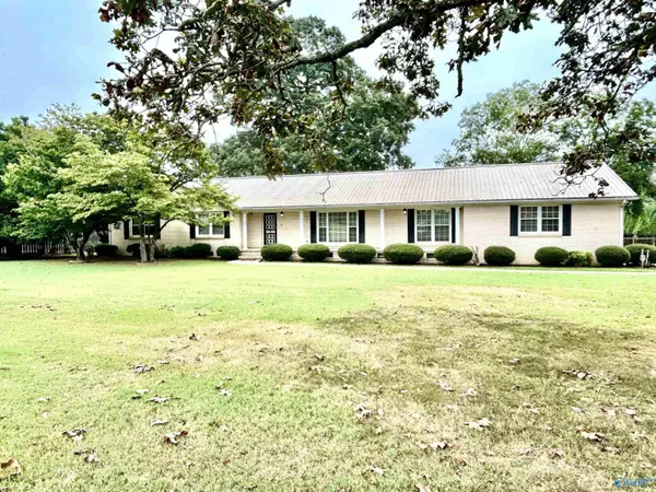 Athens, AL 35611,16088 Lucas Ferry Road