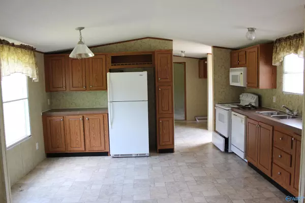 Sylvania, AL 35988,212 County Road 108