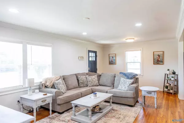 Huntsville, AL 35811,1319 Oakwood Avenue