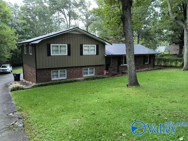 Gadsden, AL 35904,1402 Monte Vista Drive