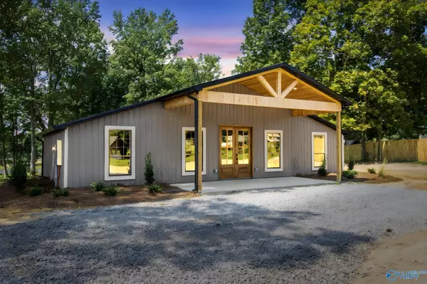 Cullman, AL 35055,698 County Road 794