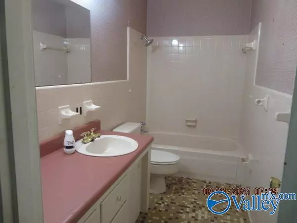 Huntsville, AL 35816,4612 NW Daugette Drive