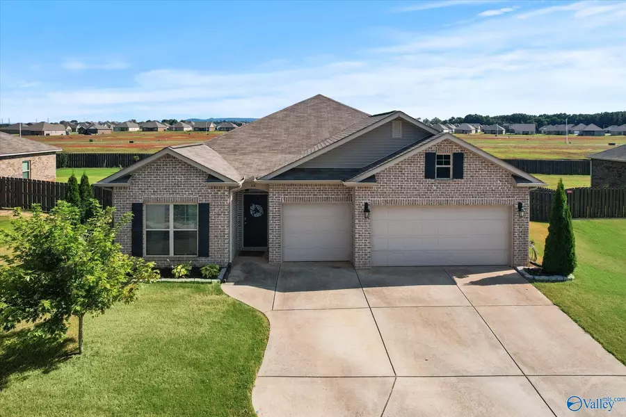 114 Creek Ridge Drive, Meridianville, AL 35759