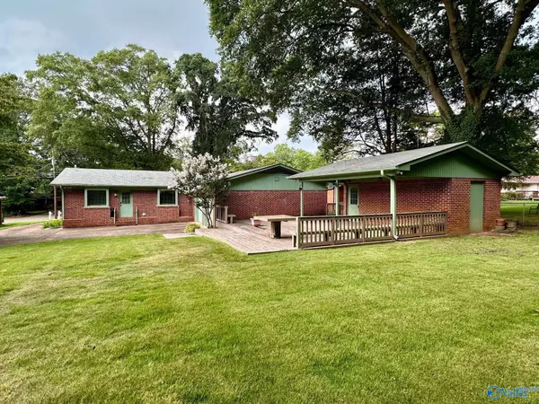 Huntsville, AL 35816,914 NW Woodall Lane NW