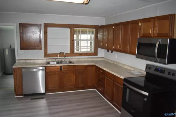 Gadsden, AL 35904,10 Short Forrest Avenue