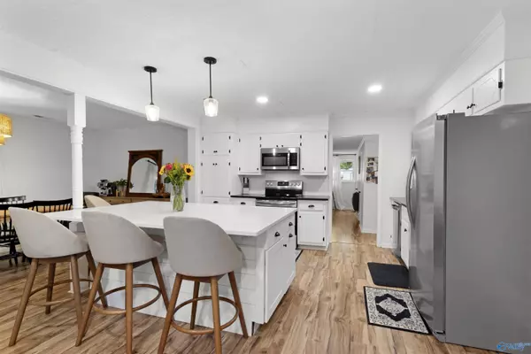 Decatur, AL 35603,148 Pine Street