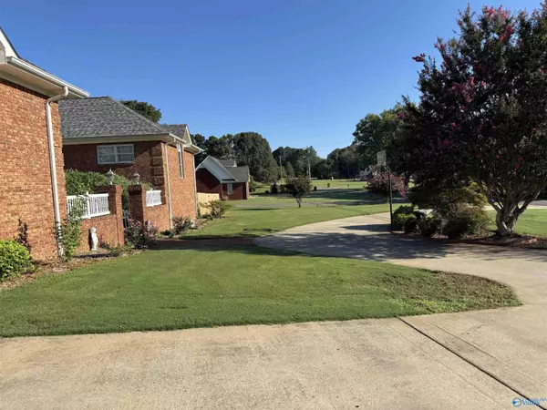 Scottsboro, AL 35768,1302 Byron Road