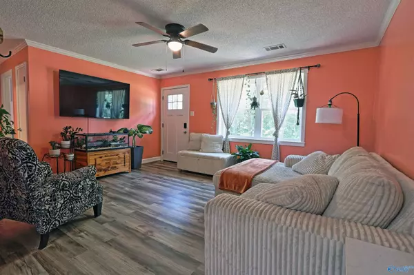 Killen, AL 35645,72 Dry Branch Road