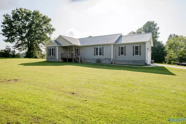 45 Lily Parker Road, Scottsboro, AL 35768