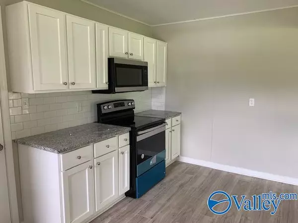 Gurley, AL 35748,2137 County Lake Road