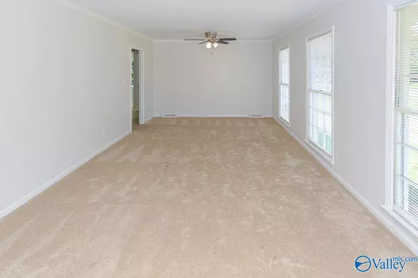 Huntsville, AL 35811,3226 Lewisburg Drive