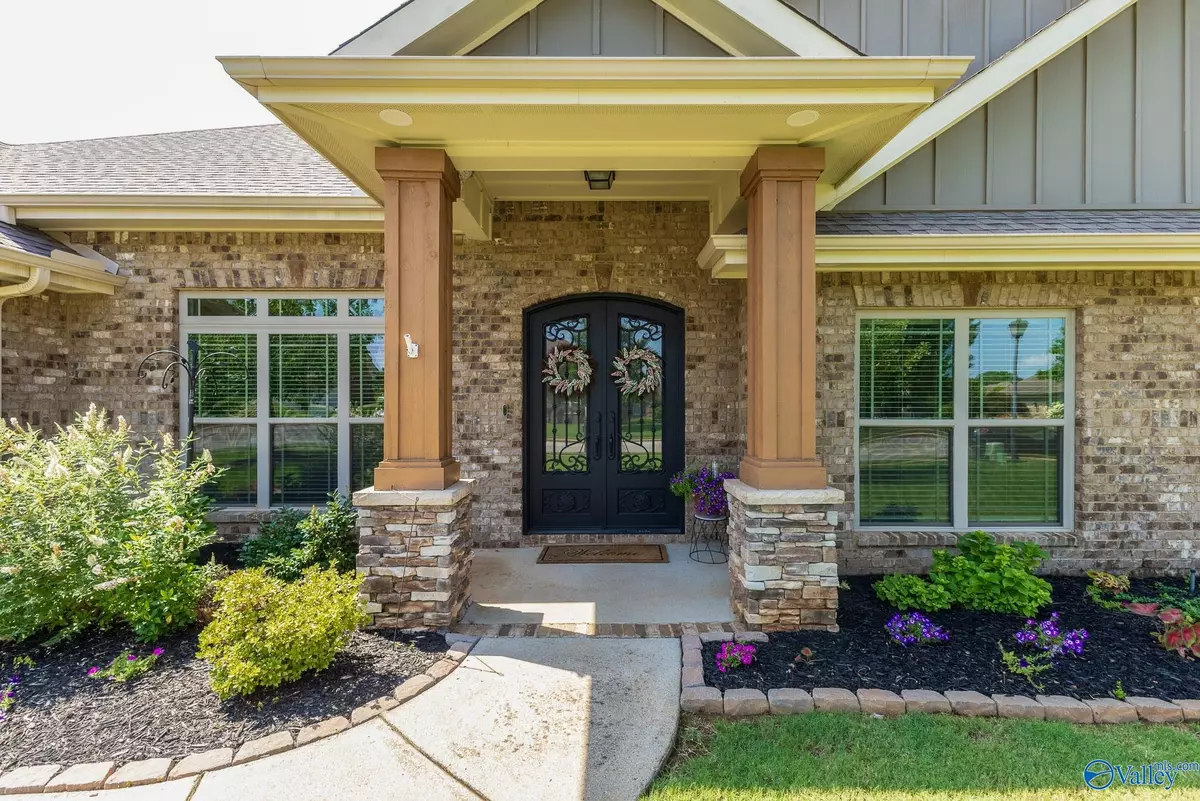 Huntsville, AL 35824,15 Walnut Cove Boulevard