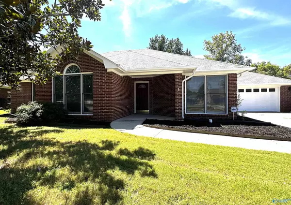 2339 Villaret Drive SW, Huntsville, AL 35803