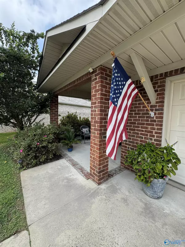 Albertville, AL 35950,142 Ivy Park Circle