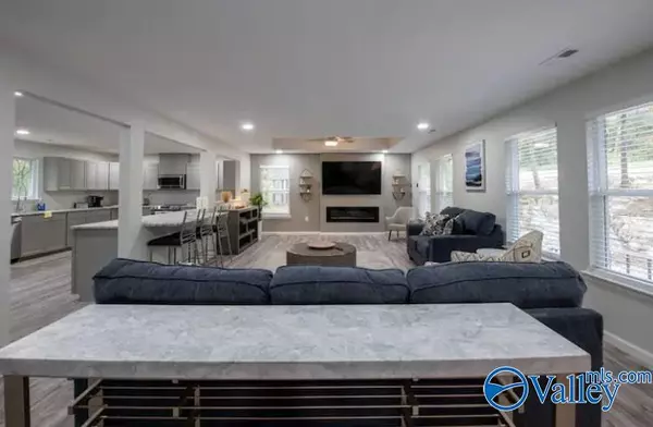 Huntsville, AL 35810,2106 Apache Road