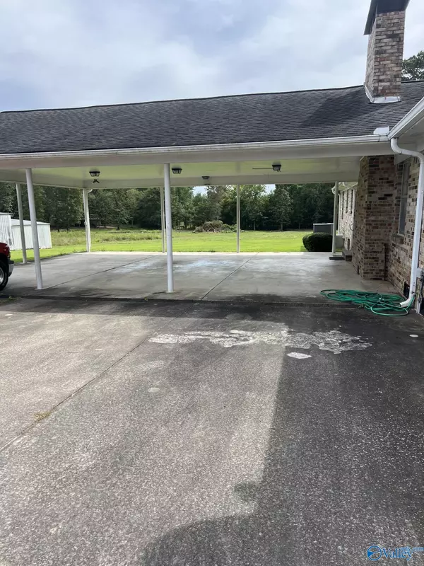 Moulton, AL 35650,19746 Al Hwy 33