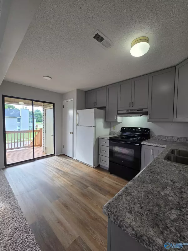 Huntsville, AL 35803,12100 Carriage Court #D