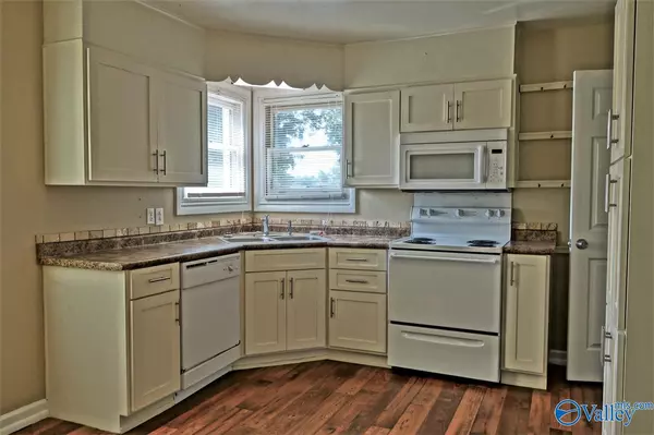 Huntsville, AL 35802,6504 Whitesburg Drive