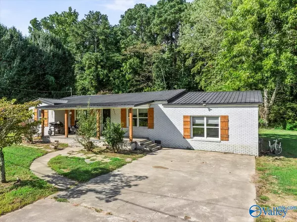 1107 Mcville Road, Boaz, AL 35957
