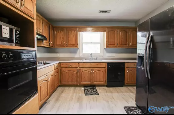 Falkville, AL 35622,3850 Huckaby Bridge Road