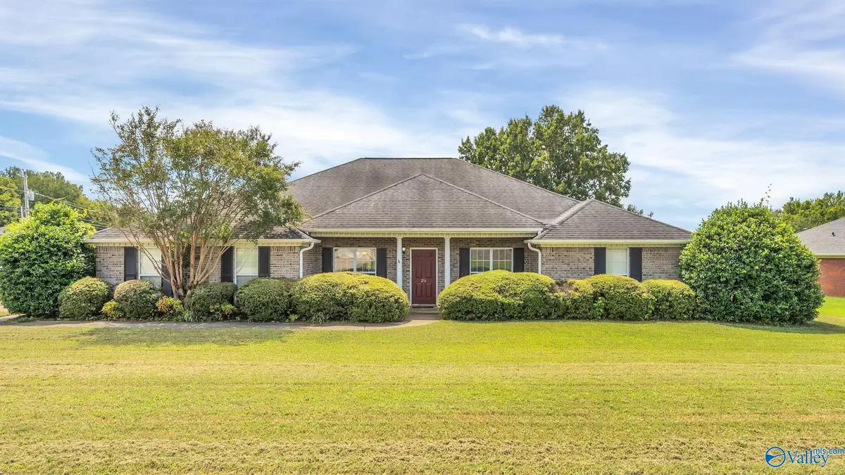Huntsville, AL 35811,216 Grasslands Road
