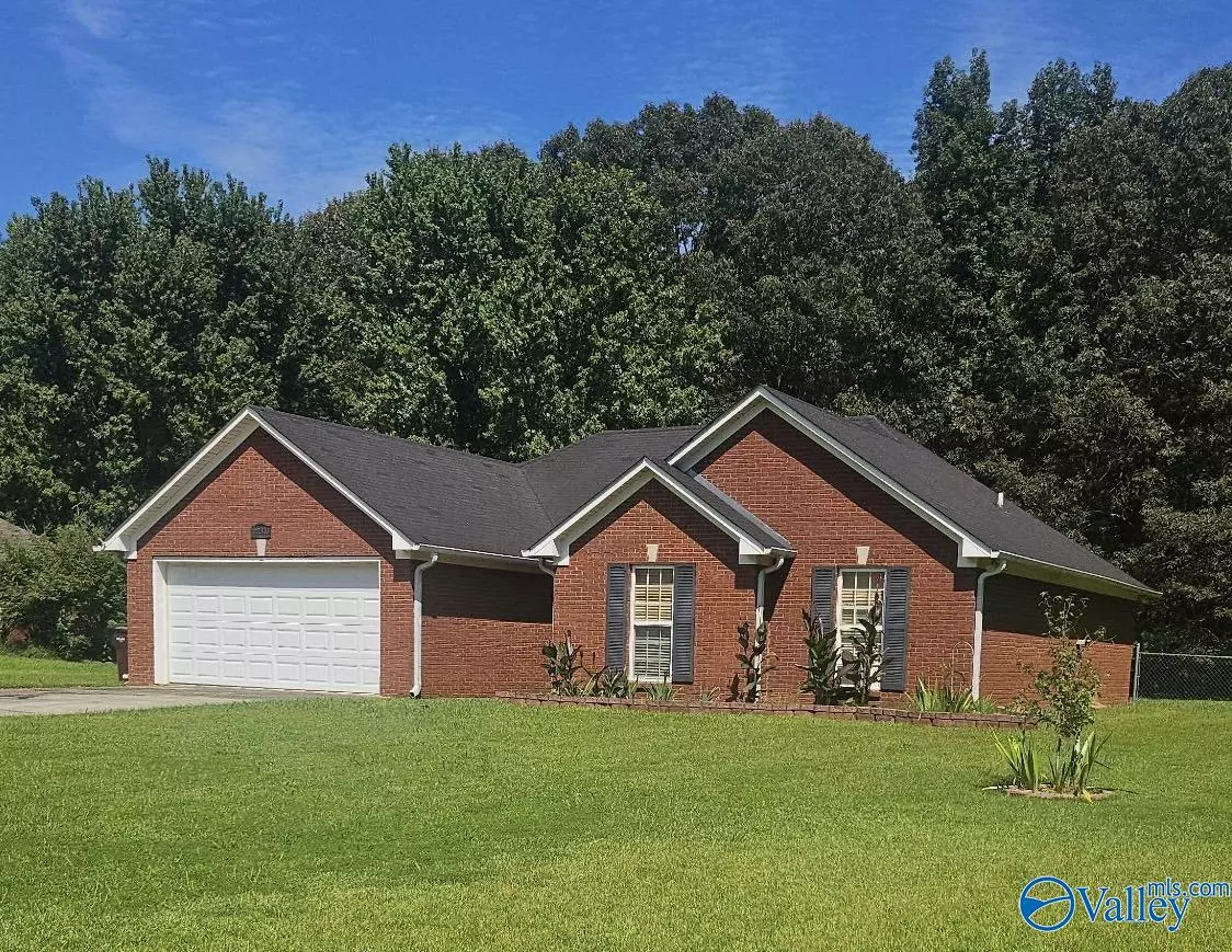 Athens, AL 35613,22370 Howard Street