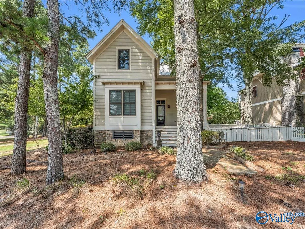 Pisgah, AL 35765,608 Main Street