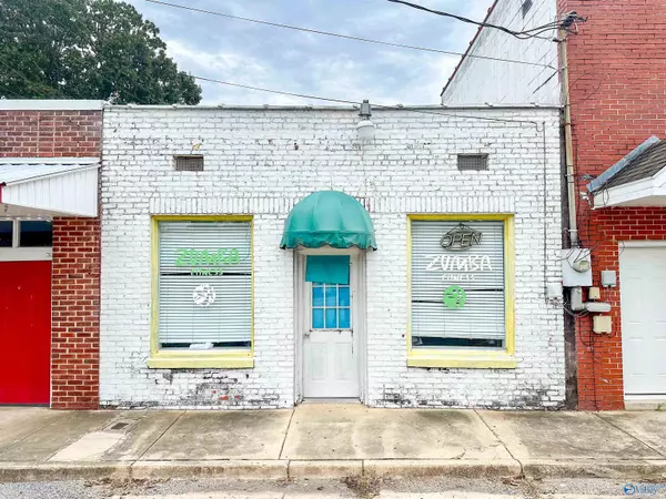 118 1st Street NW, Hamilton, AL 35570