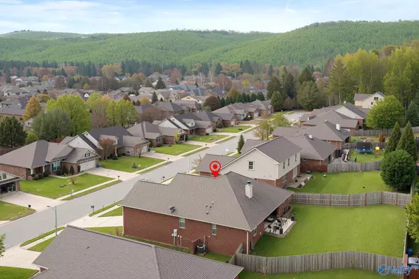 Owens Cross Roads, AL 35763,6813 Wintercrest Way SE