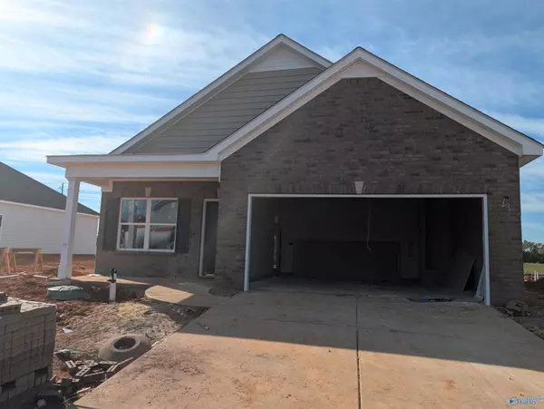 102 Khloiey Hopes Lane, New Market, AL 35761