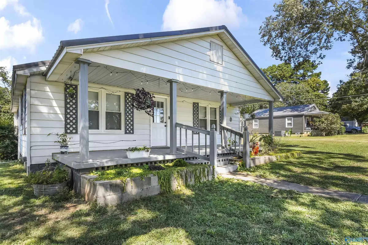 Rogersville, AL 35652,195 County Road 577