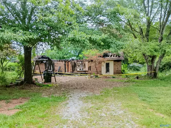 967 Beth Road, New Market, AL 35761