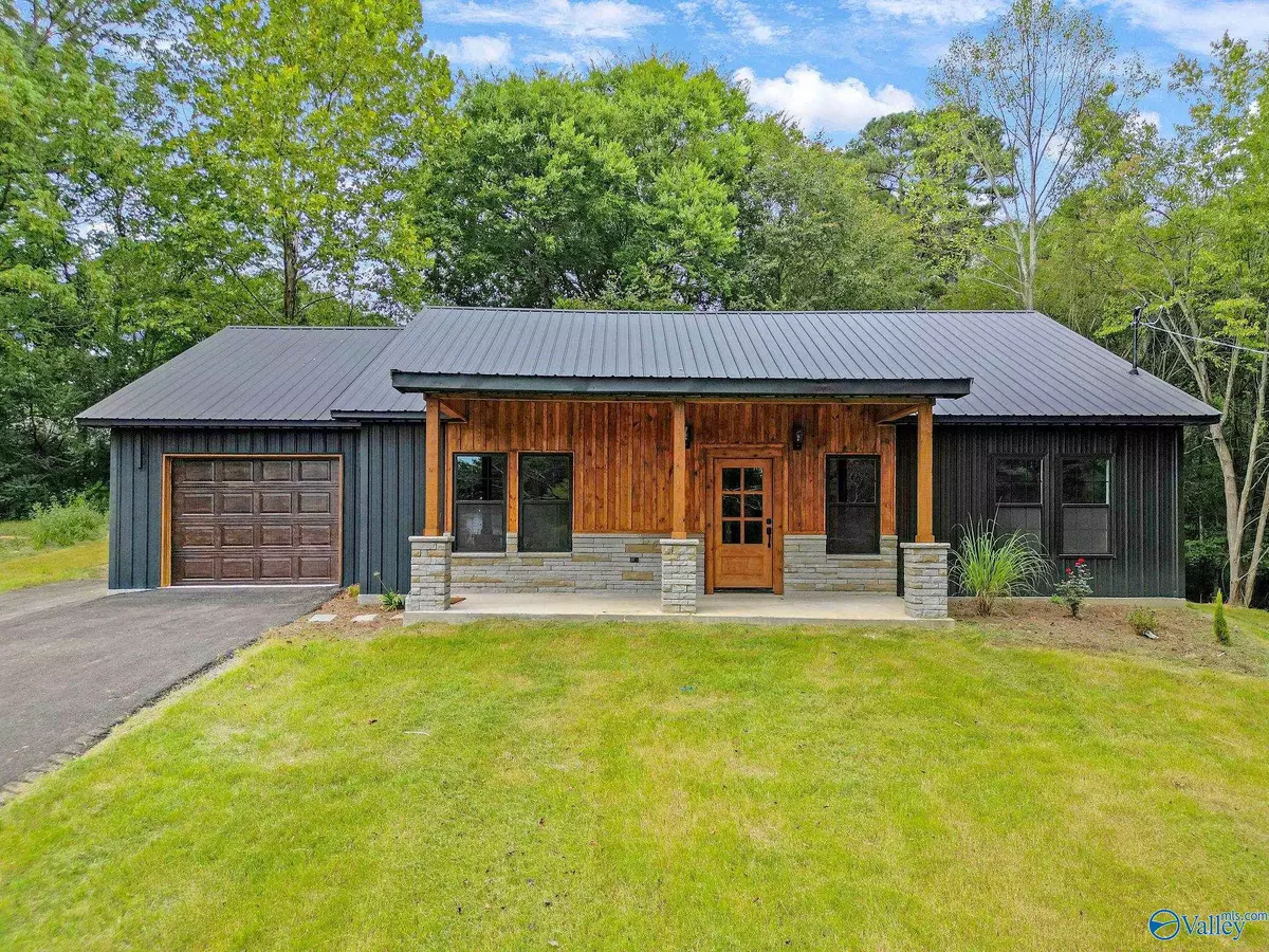 Guntersville, AL 35976,6200 Dalewood Lane