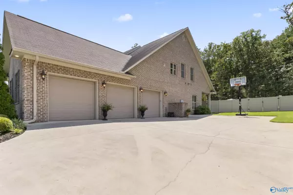 Decatur, AL 35603,2309 SW Selma Street