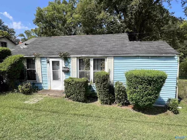 Birmingham, AL 35211,1404 24th Street SW