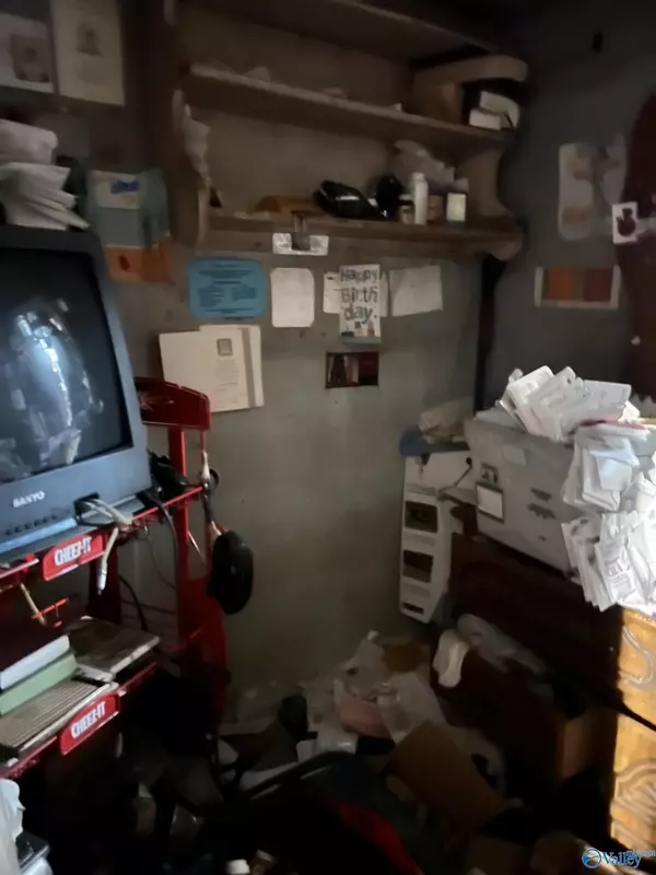 Birmingham, AL 35211,1404 24th Street SW