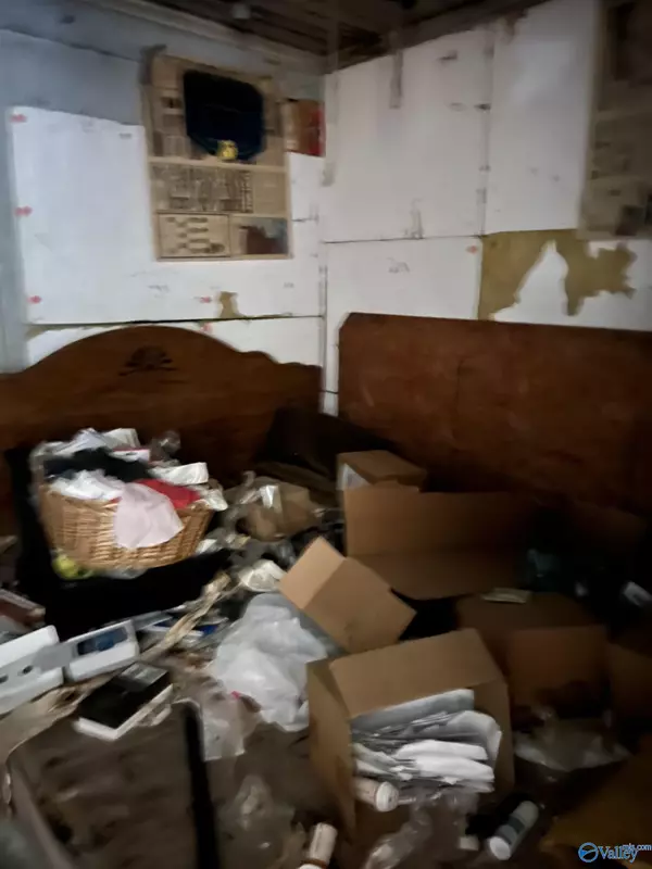 Birmingham, AL 35211,1404 24th Street SW