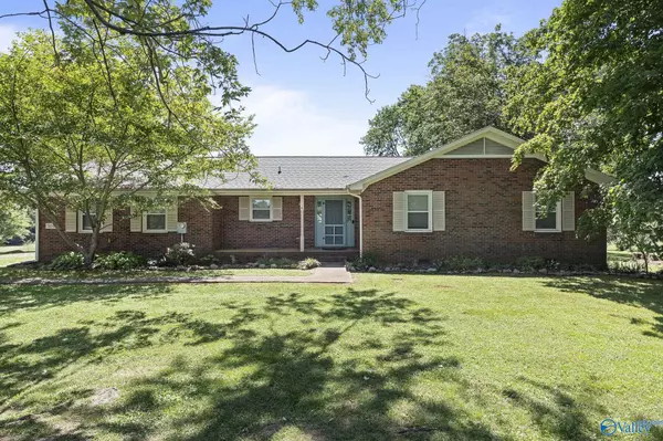 504 Hurricane Road, New Market, AL 35761