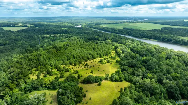 100 Rivers Reach Drive, Eufaula, AL 36027