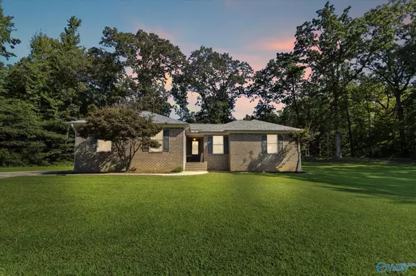 125 John Johnson Road, Trinity, AL 35673